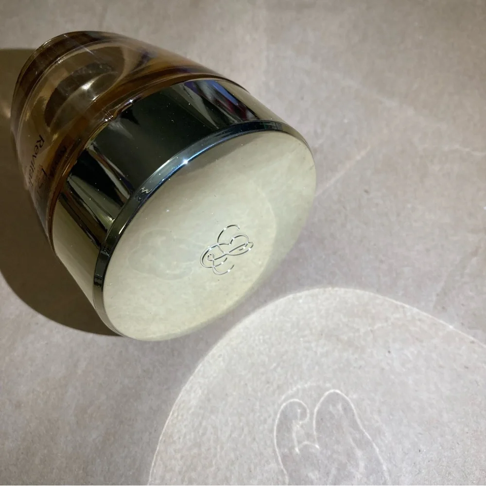 Estee Lauder cream - Picture 3 of 5